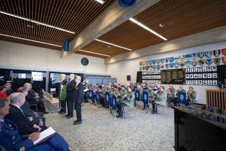 Klikkaa suuremmaksi Juhlan isänmaallisesta musiikista huolehti perinteiseen tapaan kaksi vuotta sitten perustettu MPK Pohjanmaan soittokunta, kapellimestarinaan Arto Panula.